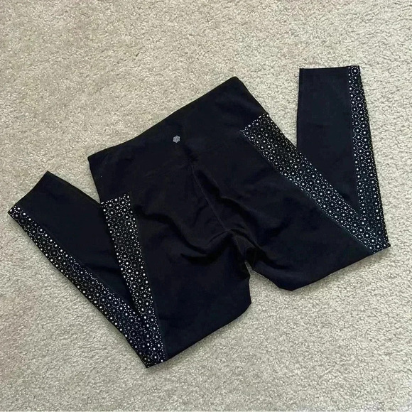 Nanette Lepore Black Mid Rise Leggings Pants Women’s Size Medium - Picture 14 of 15